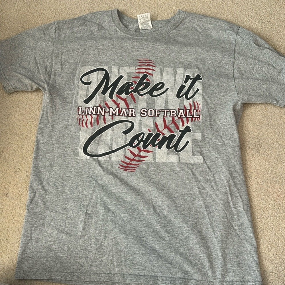 Size mediumm grey linen mar softballl shirt brand fruit of the loom